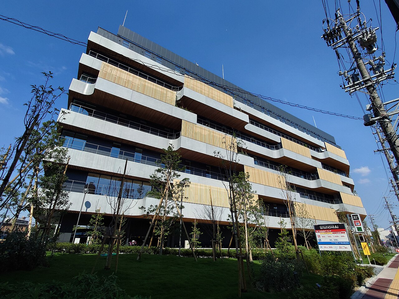 名古屋市鶴舞のSTATION Aiの建物。