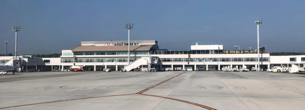 大分空港 旅客ターミナルとエプロン（2018年）